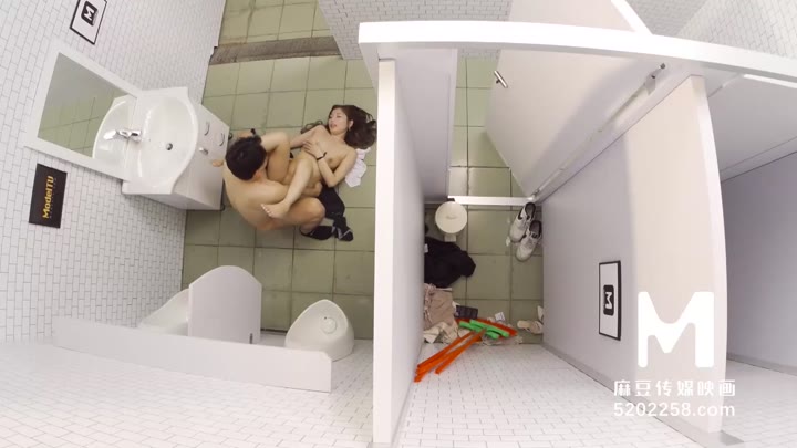 ABG Indo Viral guru mengiclik gadis muda sekolahan di toilet sekolah Top Global New 2025 Trending terbaru